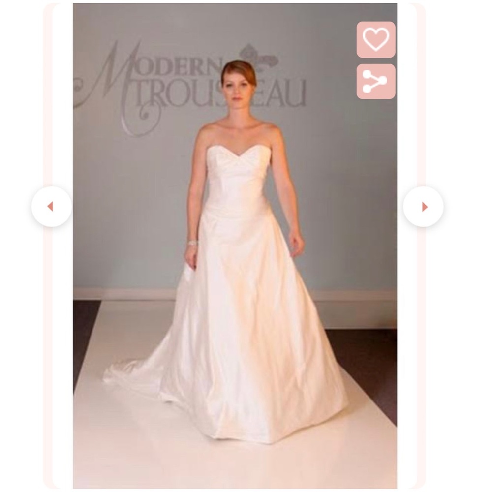 Modern Trousseau Ashley Wedding Dress Size: 8
